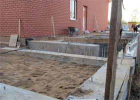 Подготовка отмоски для заливки бетонной террасы